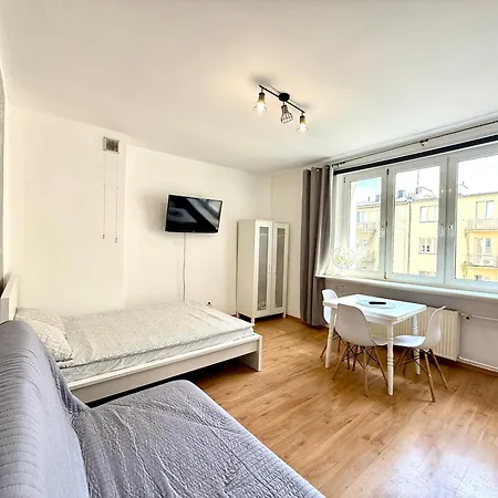 Wladyslawa Iv - Przy Skm *